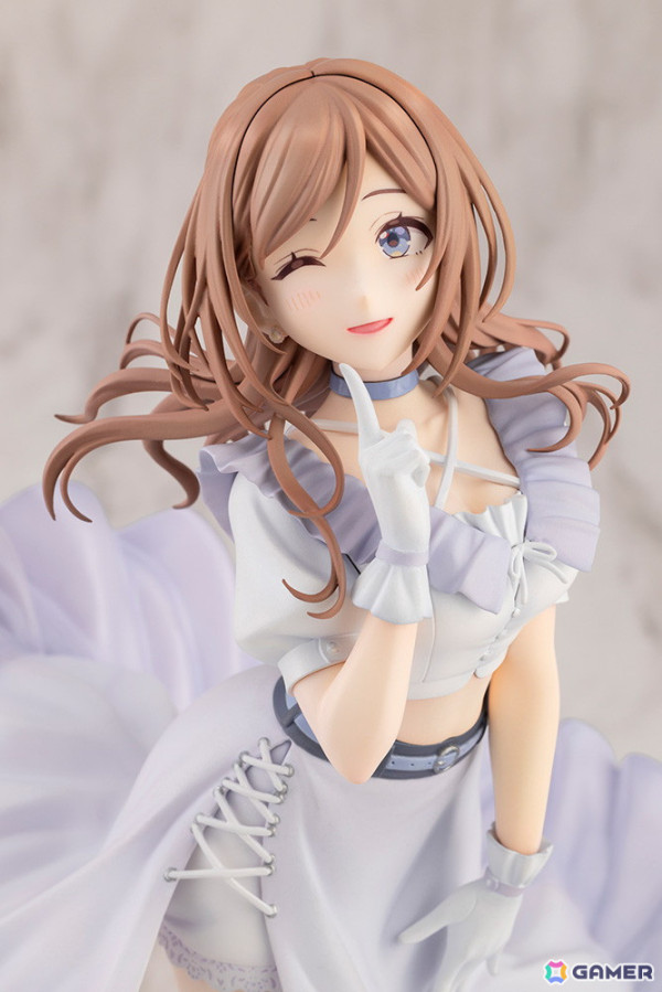 「学マス」莉波が「clumsy trick」をイメージした初のスケールフィギュアになって登場！優しくこちらに微笑む表情にも注目の画像