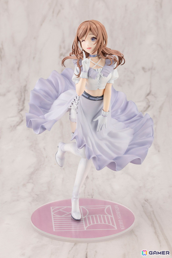 「学マス」莉波が「clumsy trick」をイメージした初のスケールフィギュアになって登場！優しくこちらに微笑む表情にも注目の画像