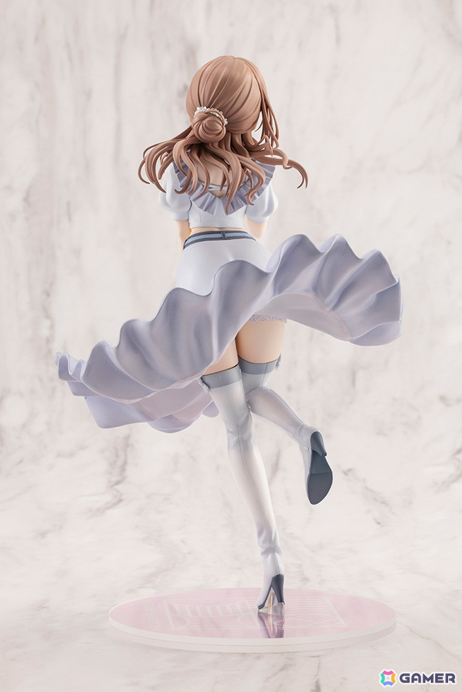 「学マス」莉波が「clumsy trick」をイメージした初のスケールフィギュアになって登場！優しくこちらに微笑む表情にも注目の画像11