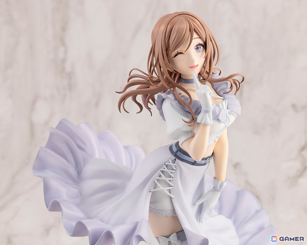 「学マス」莉波が「clumsy trick」をイメージした初のスケールフィギュアになって登場！優しくこちらに微笑む表情にも注目の画像