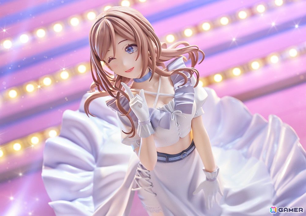 「学マス」莉波が「clumsy trick」をイメージした初のスケールフィギュアになって登場!優しくこちらに微笑む表情にも注目の画像