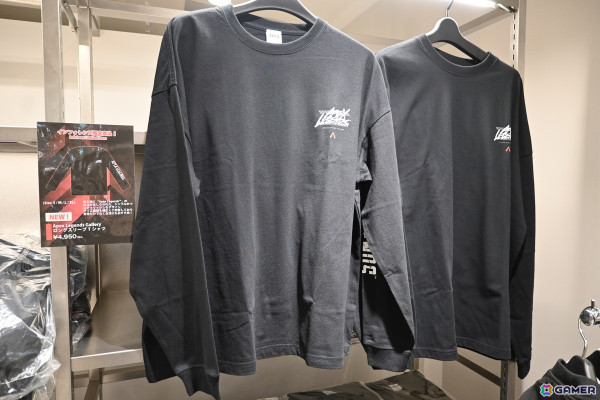 「Apex Legends Gallery ＋ POP UP STORE」内覧会でスパレジェや武器のレプリカ展示に興味津々！小さなサイズ感で可愛らしいネッシーのキーホルダーにも一目ぼれの画像24