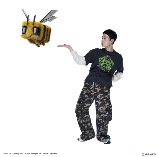 WEGOと映画「マインクラフト／ザ・ムービー」のコラボアイテムが4月25日より発売！Tシャツ、帽子、トートバッグなどが登場の画像