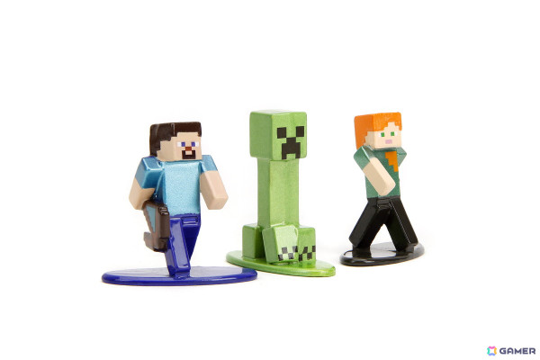「マインクラフト／ザ・ムービー」公開記念でTOHOシネマズ限定販売のフィギュアセットが登場！ゲーム版と映画版の2種がラインナップの画像2