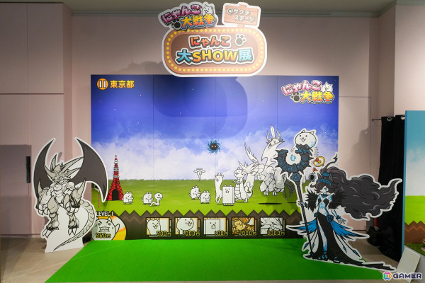 「にゃんこ大戦争＠サクラステージ にゃんこ大SHOW展」が開催中！初公開グッズの展示やガマトト探検隊の輪投げゲームなどが出展の画像