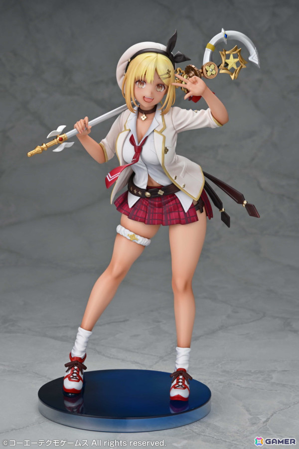 「レスレリアーナのアトリエ」のイベント「レスレリ学園」に登場した金髪ギャル姿のライザが1/7スケールフィギュアになって登場！予約受付も実施中の画像