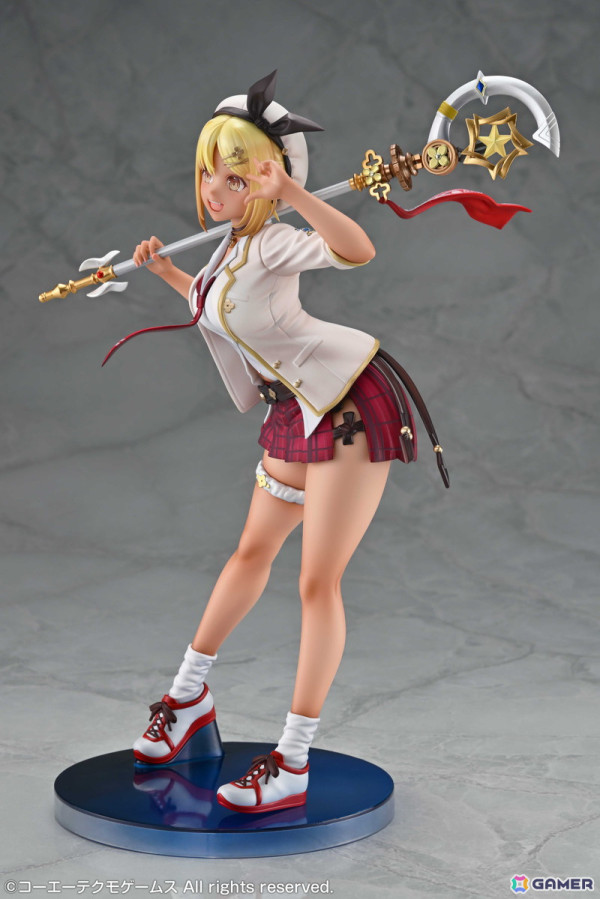 「レスレリアーナのアトリエ」のイベント「レスレリ学園」に登場した金髪ギャル姿のライザが1/7スケールフィギュアになって登場！予約受付も実施中の画像