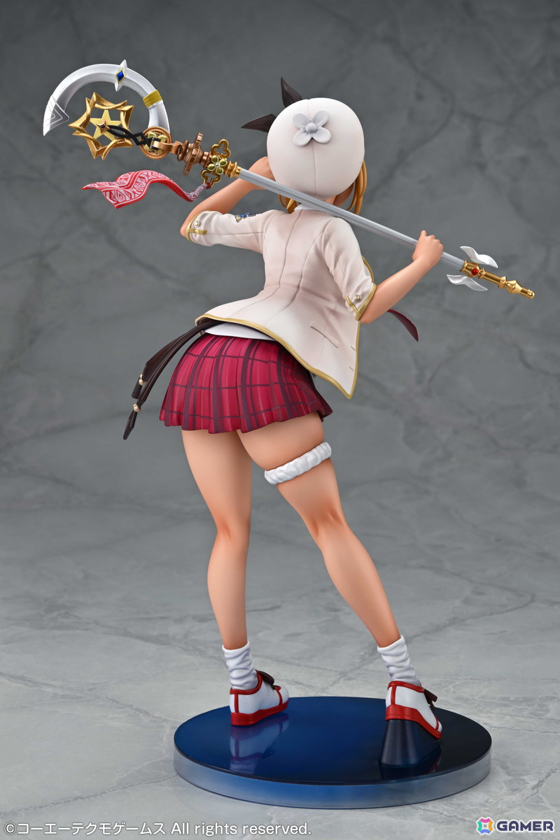 「レスレリアーナのアトリエ」のイベント「レスレリ学園」に登場した金髪ギャル姿のライザが1/7スケールフィギュアになって登場！予約受付も実施中の画像5