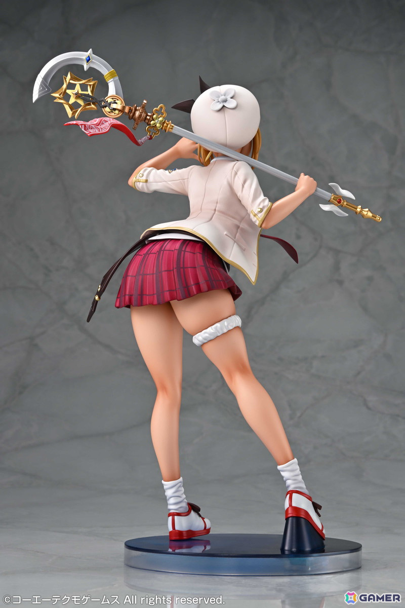 「レスレリアーナのアトリエ」のイベント「レスレリ学園」に登場した金髪ギャル姿のライザが1/7スケールフィギュアになって登場！予約受付も実施中の画像8