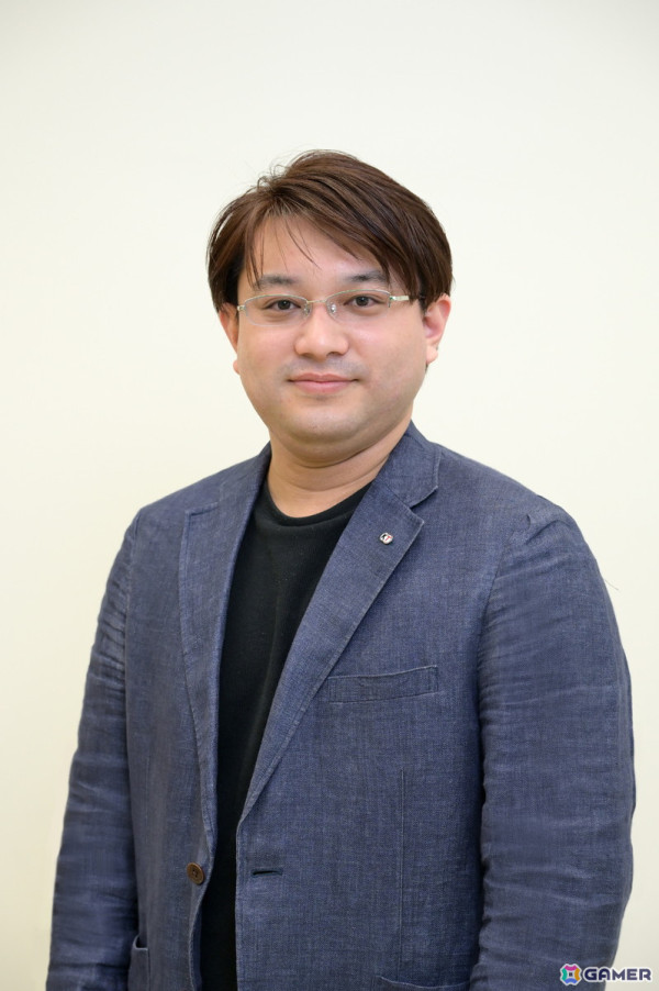 安彦信一氏