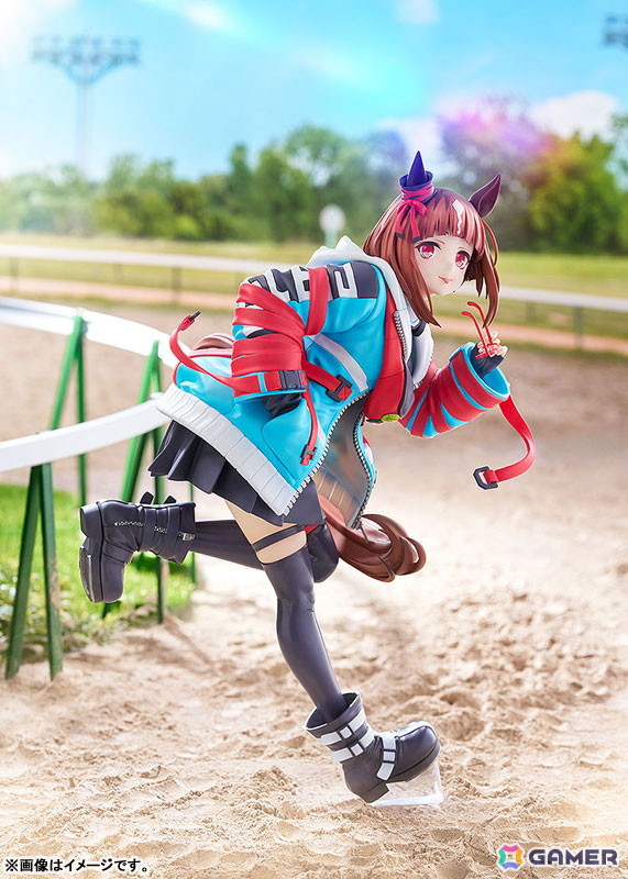 「ウマ娘 プリティーダービー」より勝負服姿の「トランセンド」が立体化！いたずらな表情と軽やかポージングに注目の画像4