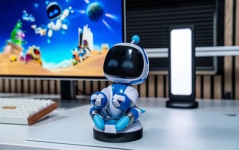 アストロボットやボルトボーイが大型マルチスタンド「ケーブルガイズ」シリーズに登場！新作の予約受付がスタート