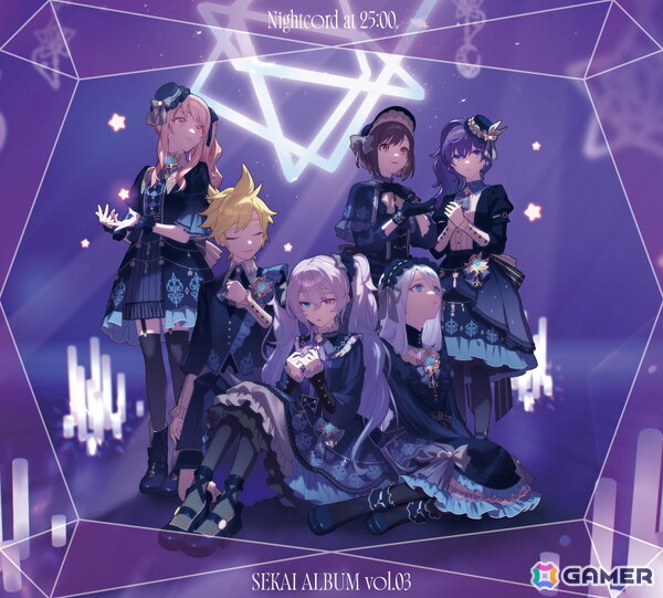「プロセカ」より「25時、ナイトコードで。」のSEKAI ALBUM vol.3が発売！初回生産限定盤には本田ロアロさん描き下ろしのアクリスタンドが付属の画像