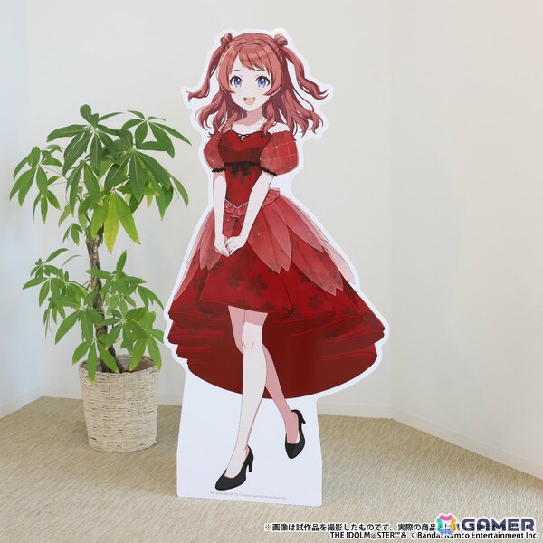 「学マス」パーティードレスを着た咲季たちの等身大スタンディが受注生産商品として登場！の画像2