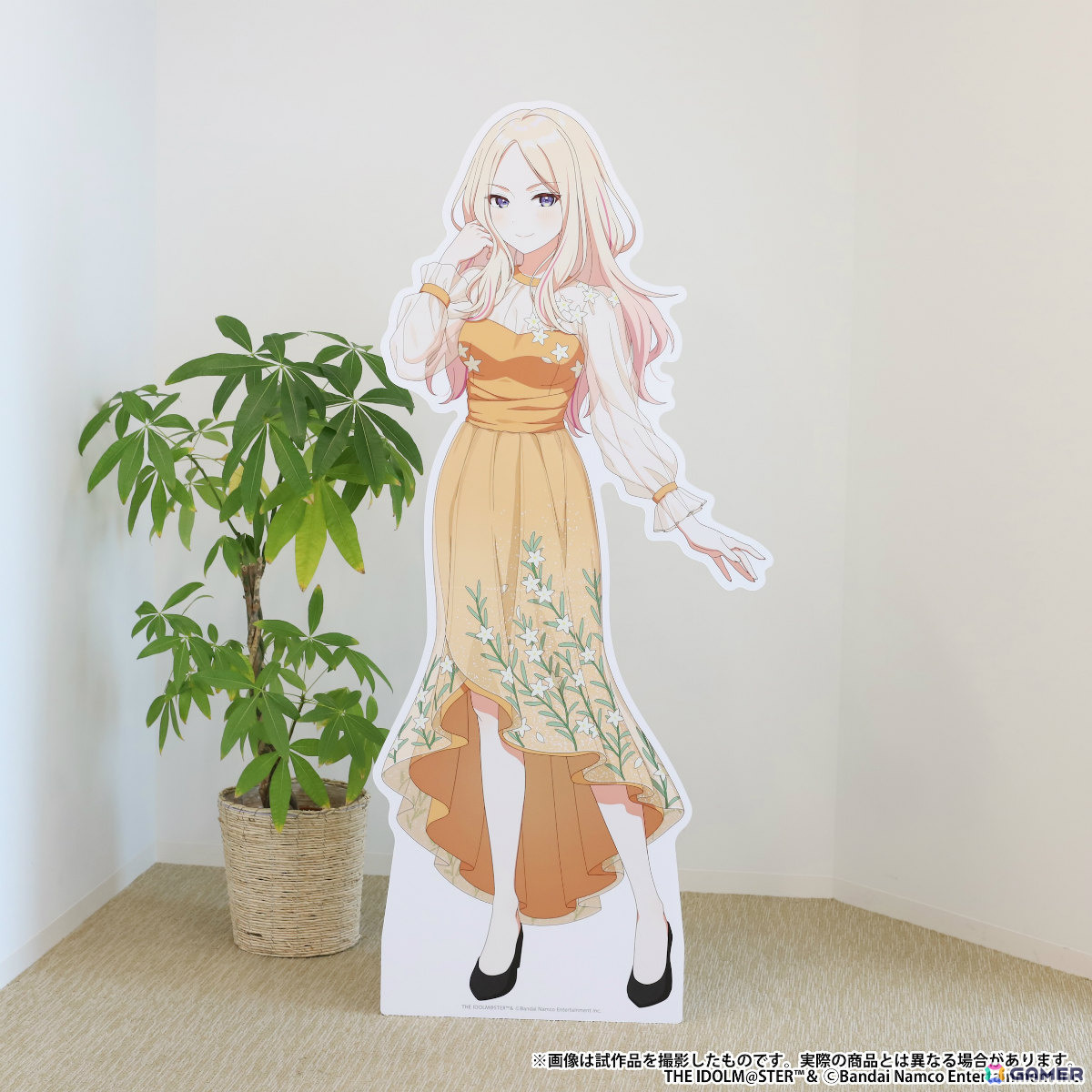 「学マス」パーティードレスを着た咲季たちの等身大スタンディが受注生産商品として登場!の画像