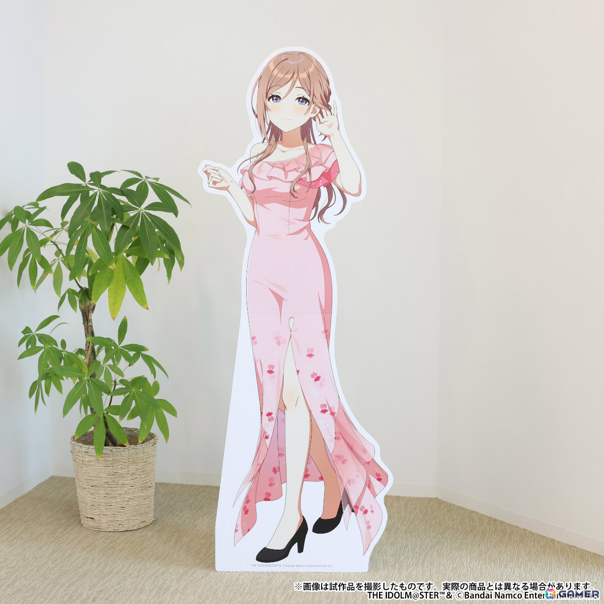 「学マス」パーティードレスを着た咲季たちの等身大スタンディが受注生産商品として登場!の画像