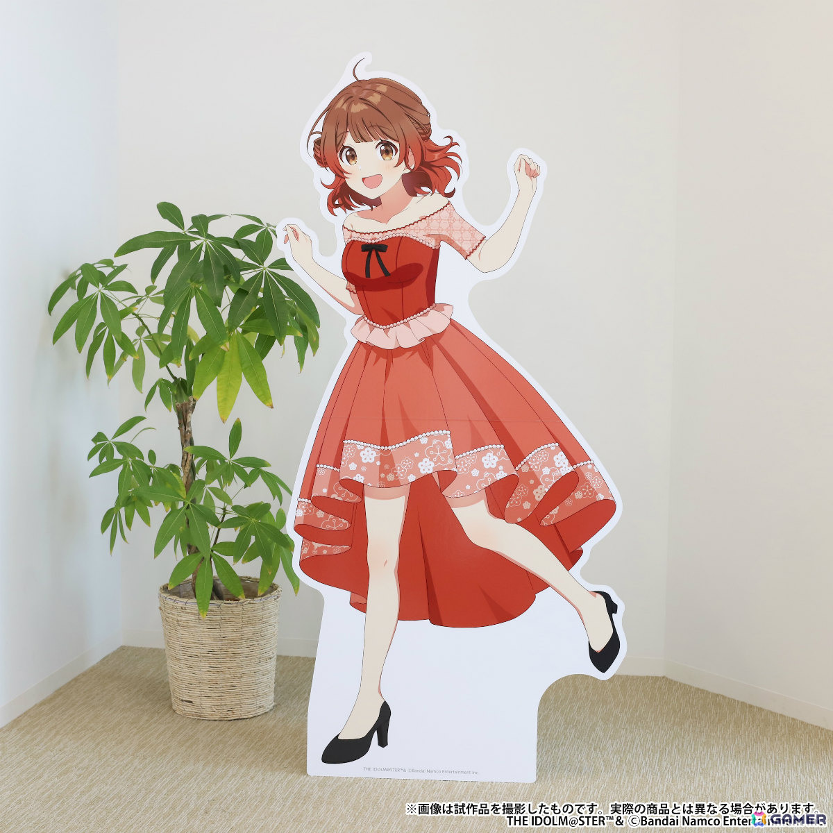 「学マス」パーティードレスを着た咲季たちの等身大スタンディが受注生産商品として登場!の画像