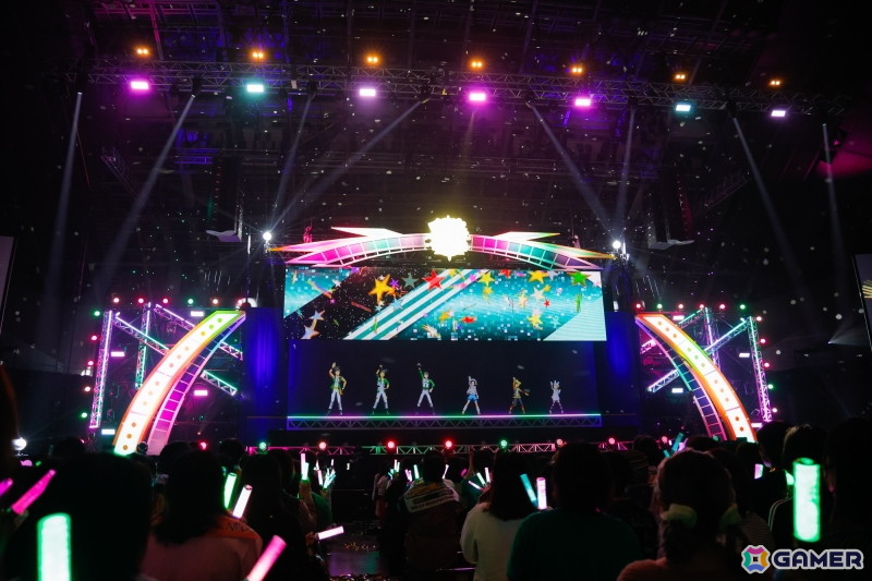 身長&体格差を活かしたFRAME&もふもふえんの「アイドルマスター SideM」3Dライブ第5弾「CHOCOFFICERANGER!!」昼公演をレポートの画像
