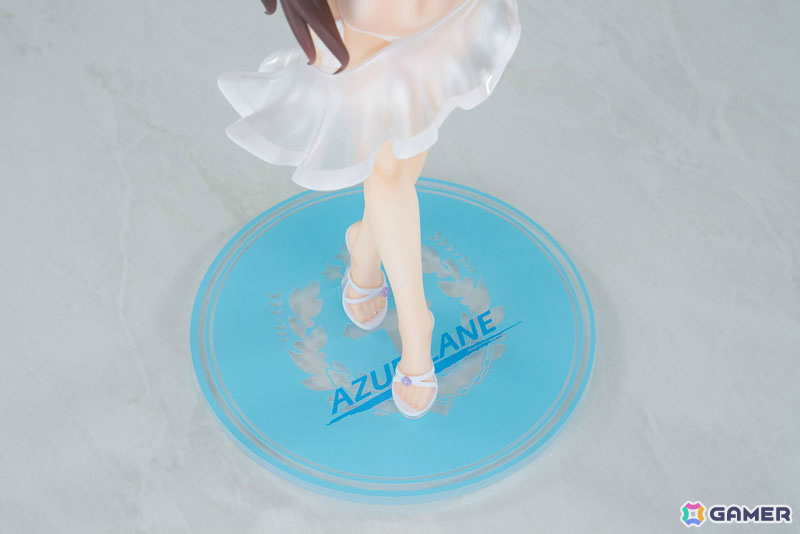 「アズレン」水着姿の高雄と愛宕が1/8スケールフィギュアとなって登場!の画像