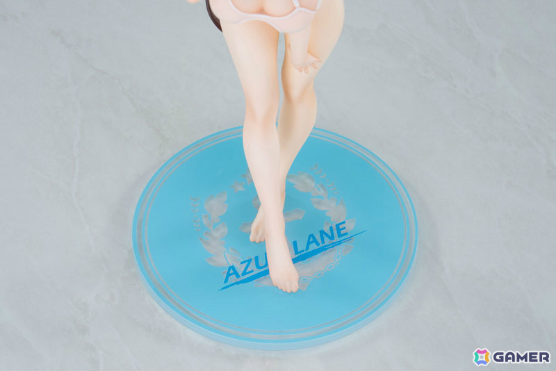 「アズレン」水着姿の高雄と愛宕が1/8スケールフィギュアとなって登場!の画像