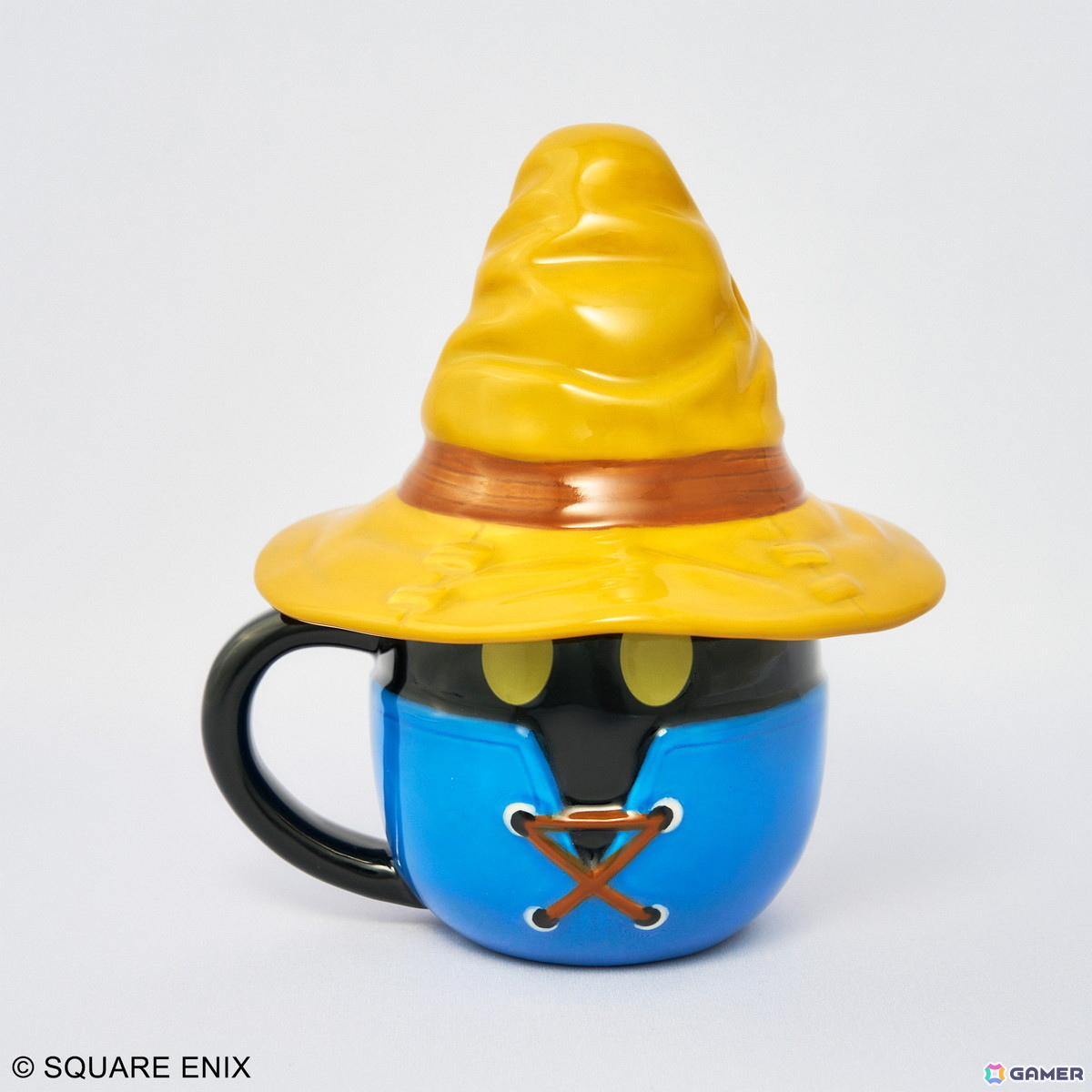 「FFIX」ビビのフェイスマグカップ、ぬいぐるみポーチや板鼻利幸氏新規描き下ろしイラストを使用したアクリルスタンドが登場!の画像