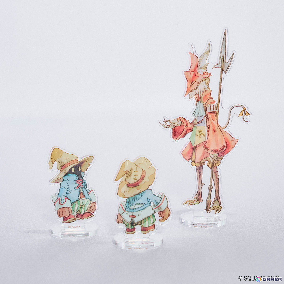 「FFIX」ビビのフェイスマグカップ、ぬいぐるみポーチや板鼻利幸氏新規描き下ろしイラストを使用したアクリルスタンドが登場!の画像