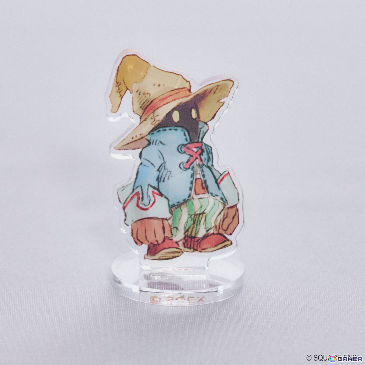 「FFIX」ビビのフェイスマグカップ、ぬいぐるみポーチや板鼻利幸氏新規描き下ろしイラストを使用したアクリルスタンドが登場!の画像