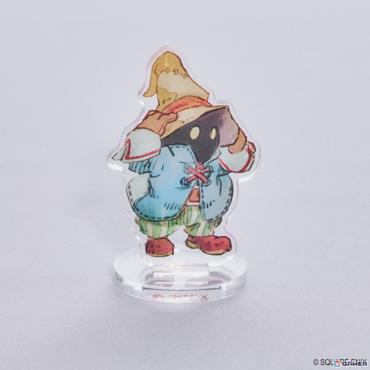 「FFIX」ビビのフェイスマグカップ、ぬいぐるみポーチや板鼻利幸氏新規描き下ろしイラストを使用したアクリルスタンドが登場!の画像