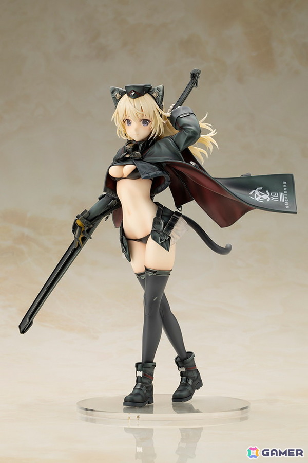 「島田フミカネ ART WORKS」よりアルシアがフィギュアに！ジャケットの上にマントを羽織り、大型の長刀を装備した姿で立体化の画像5