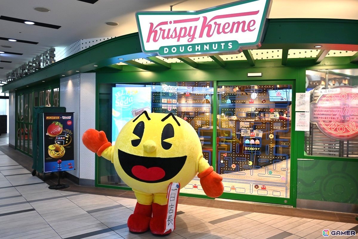 「PAC-MAN×Krispy Kreme Doughnuts」コラボ仕様になった渋谷シネタワー店をレポート！1日店長としてパックマンも登場の画像