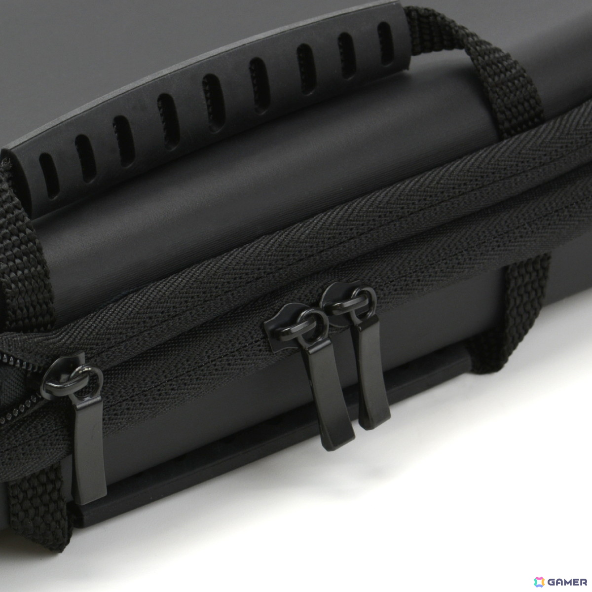 Switch 2本体を保護するポーチやバッグ、ガラススフィルムなどゲームテックによるSwitch2用アクセサリー全6種が予約受付中！の画像8