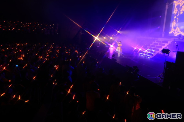ゲームのライブ演出を再現したソロ曲に加えて「Star-mine」「雨上がりのアイリス」のサプライズも！「学マス The 1st Period Spotlight Star」DAY1レポートの画像13