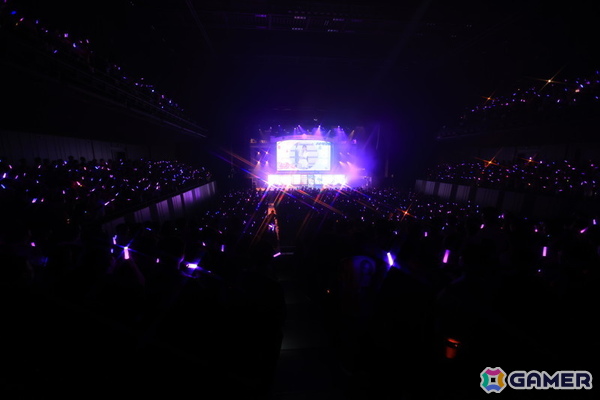ゲームのライブ演出を再現したソロ曲に加えて「Star-mine」「雨上がりのアイリス」のサプライズも！「学マス The 1st Period Spotlight Star」DAY1レポートの画像29