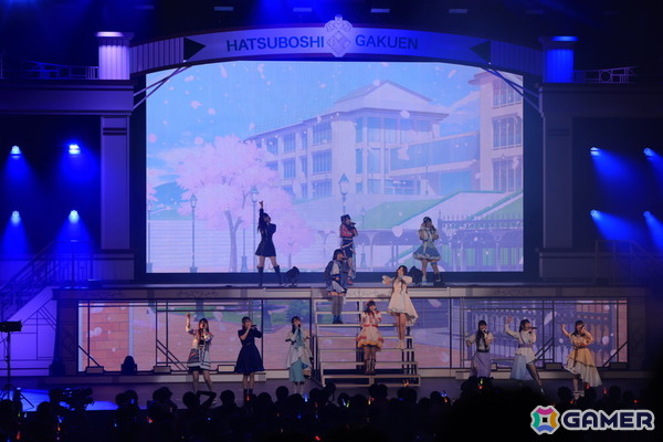 ゲームのライブ演出を再現したソロ曲に加えて「Star-mine」「雨上がりのアイリス」のサプライズも！「学マス The 1st Period Spotlight Star」DAY1レポートの画像35