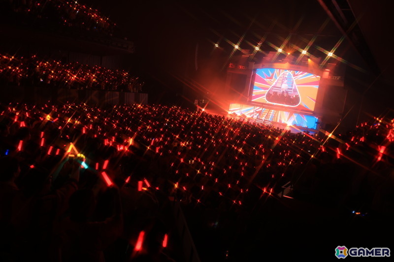 ゲームのライブ演出を再現したソロ曲に加えて「Star-mine」「雨上がりのアイリス」のサプライズも！「学マス The 1st Period Spotlight Star」DAY1レポートの画像