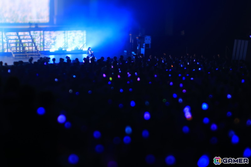 ゲームのライブ演出を再現したソロ曲に加えて「Star-mine」「雨上がりのアイリス」のサプライズも！「学マス The 1st Period Spotlight Star」DAY1レポートの画像