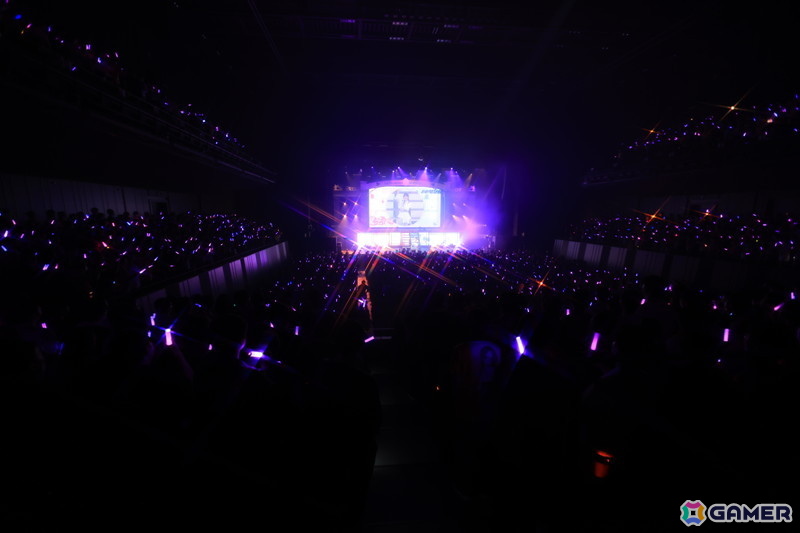 ゲームのライブ演出を再現したソロ曲に加えて「Star-mine」「雨上がりのアイリス」のサプライズも！「学マス The 1st Period Spotlight Star」DAY1レポートの画像