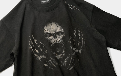 「ARMORED CORE VI FIRES OF RUBICON」の「ハンドラー・ウォルター」と「オーネスト・ブルートゥ」デザインのTシャツ2種の予約受付が開始！