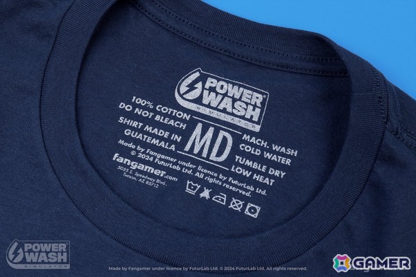 「PowerWash Simulator」コラボのTシャツとピンバッジがFangamer Japanにて販売開始！セット購入でロゴ入りスポンジがもらえるの画像