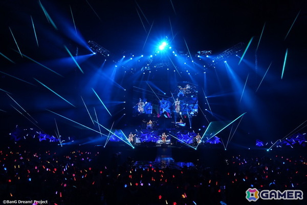 ポピパの歴史が詰め込まれた日本武道館でのパフォーマンス！Poppin'Party 10th Anniversary LIVE「ホシノコドウ」をレポートの画像6