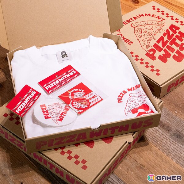 ゲーム実況者「2BRO.」のピザショップをイメージした「PIZZA WITH US」グッズが発売！ピザボックスにTシャツやステッカーを詰め込んだ豪華セットもの画像3