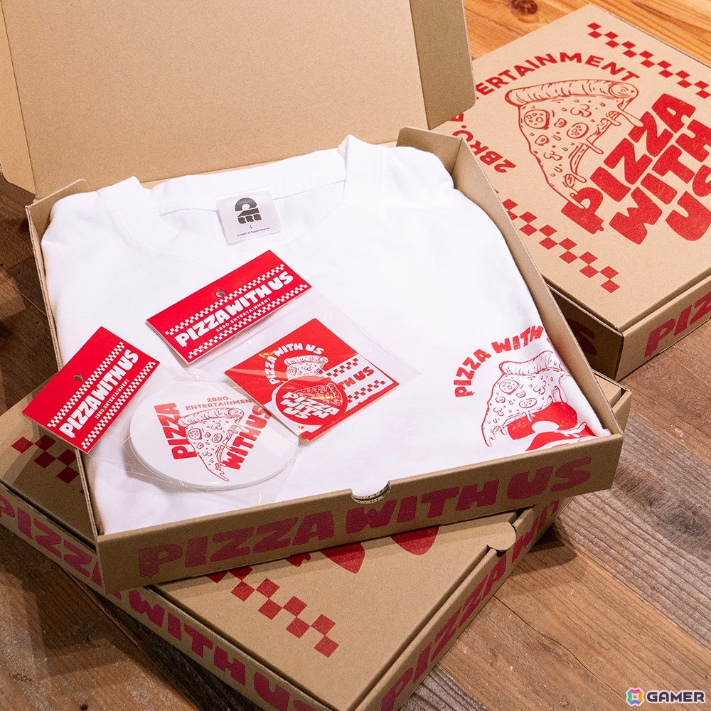 ゲーム実況者「2BRO.」のピザショップをイメージした「PIZZA WITH US」グッズが発売!ピザボックスにTシャツやステッカーを詰め込んだ豪華セットもの画像