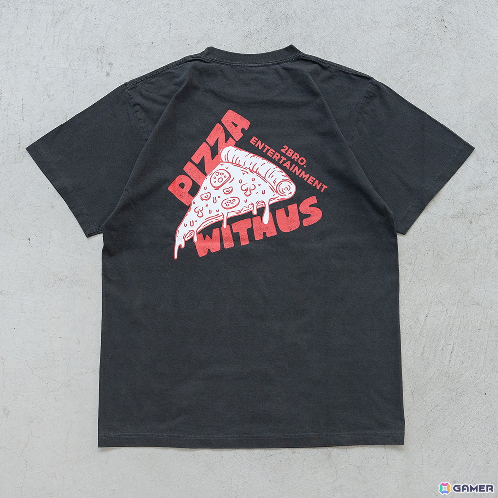 ゲーム実況者「2BRO.」のピザショップをイメージした「PIZZA WITH US」グッズが発売！ピザボックスにTシャツやステッカーを詰め込んだ豪華セットもの画像5