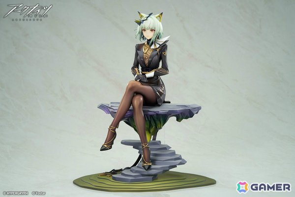 「アークナイツ」より「ケルシー The Pilgrim ver.」の1/7スケールフィギュアが登場！特典としてアクリルキーホルダーが付属の画像3