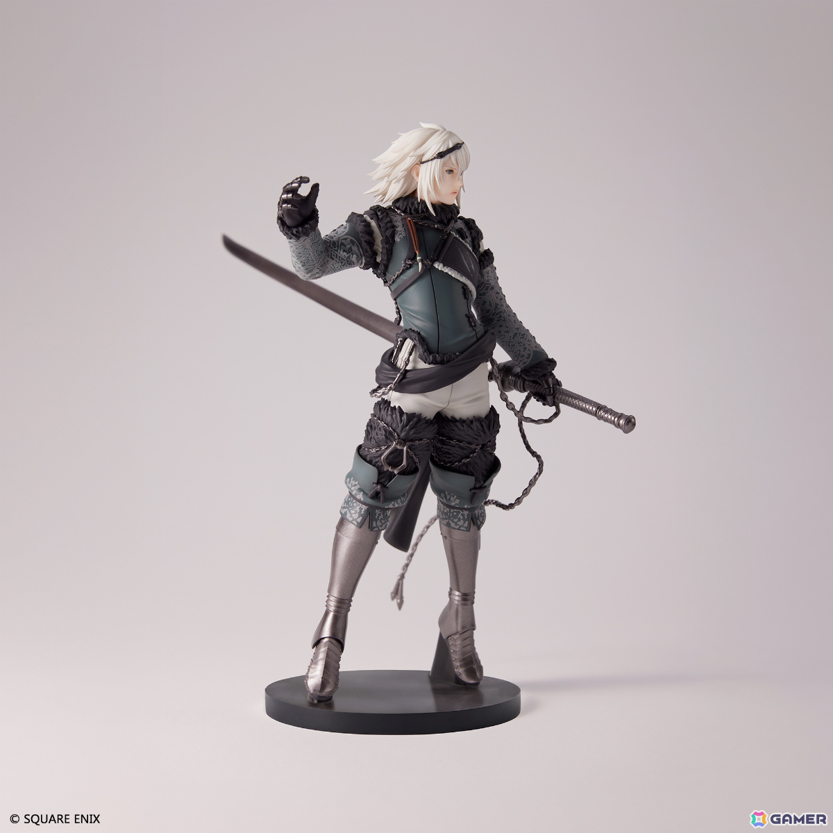 「『NieR Replicant ver.1.22474487139...』フォルミズム ニーア」が10月25日に発売!逞しく成長した青年期の姿で立体化の画像