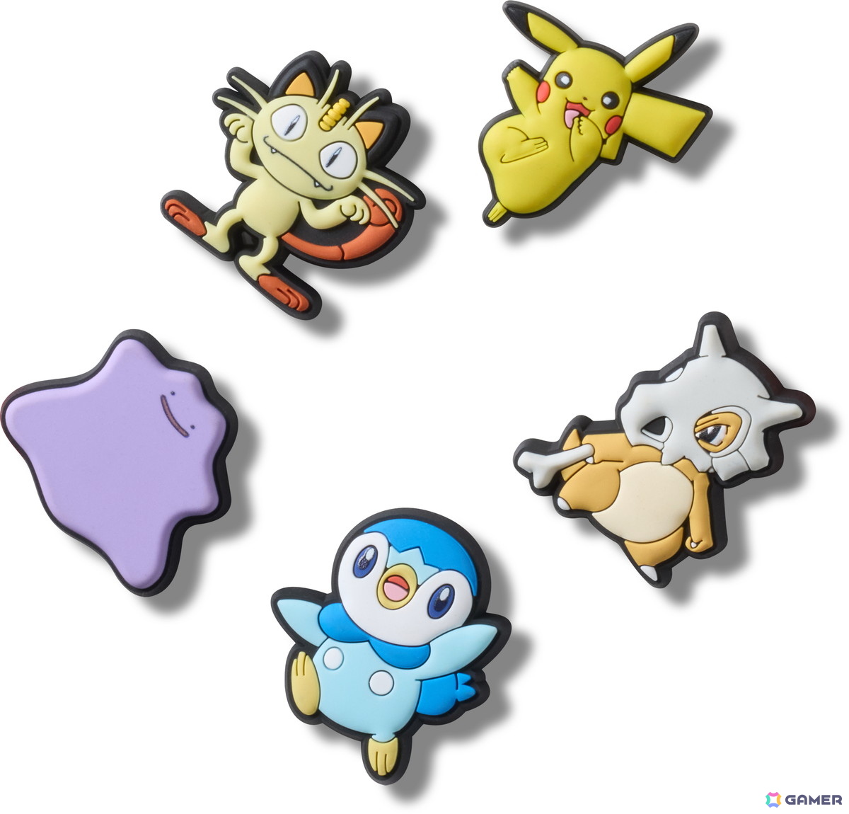 クロックスとポケモンのコラボアイテムがアイテムが発売!コラボデザインのフットウェア4種とポケモンやモンスターボールデザインのジビッツが登場の画像