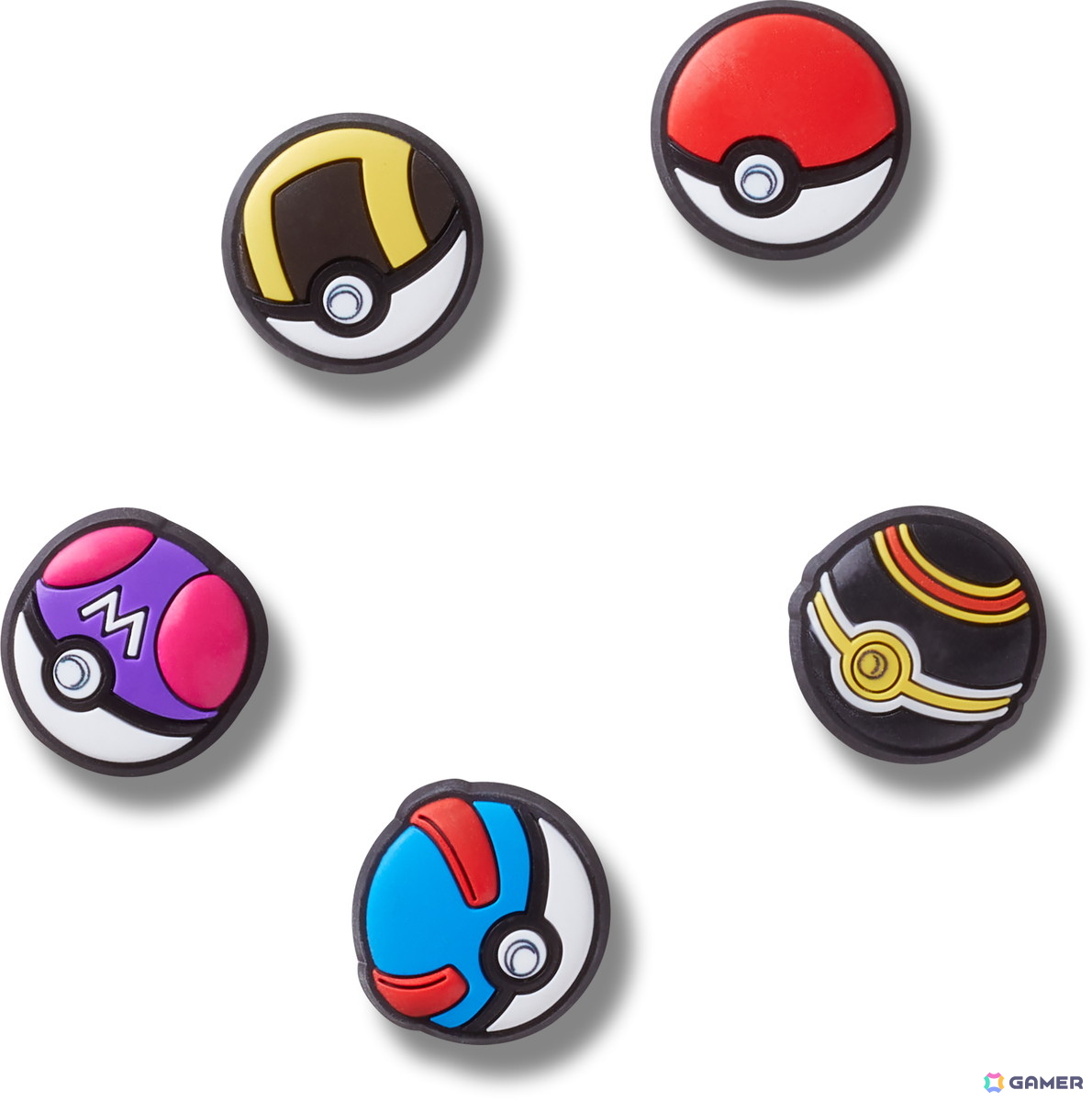 クロックスとポケモンのコラボアイテムがアイテムが発売!コラボデザインのフットウェア4種とポケモンやモンスターボールデザインのジビッツが登場の画像
