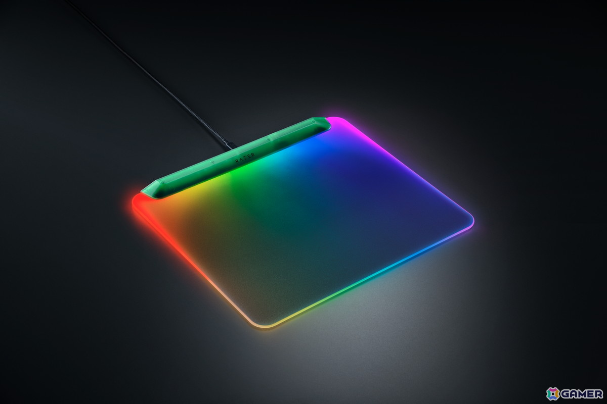 Razerより透明なデザインが目を引く「Razer Phantom Collection」が発売！マウス、キーボード、ヘッドセット、マウスパッドの4製品が登場の画像
