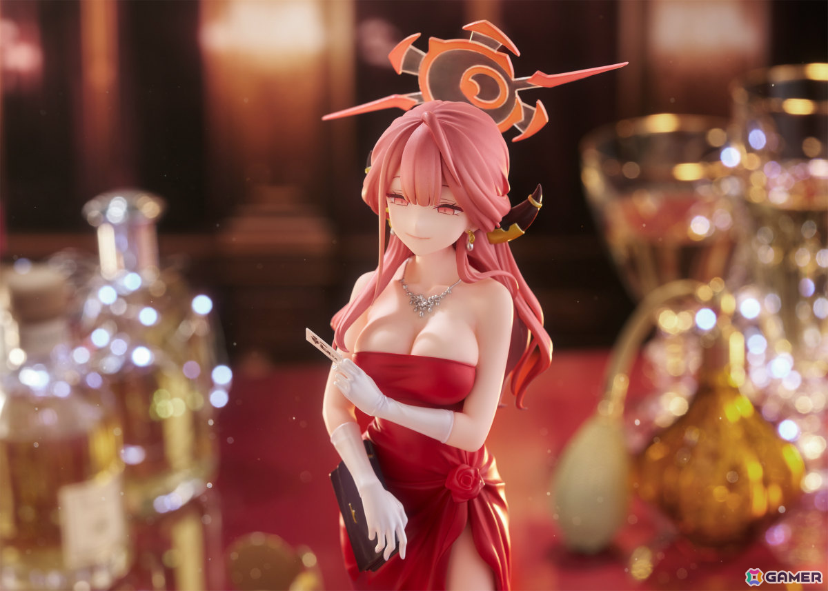 「ブルアカ」アルがゴージャスなドレス姿で1/7スケールフィギュア化!ジャケットを外した姿や“名刺”を持たせたポーズも再現可能の画像
