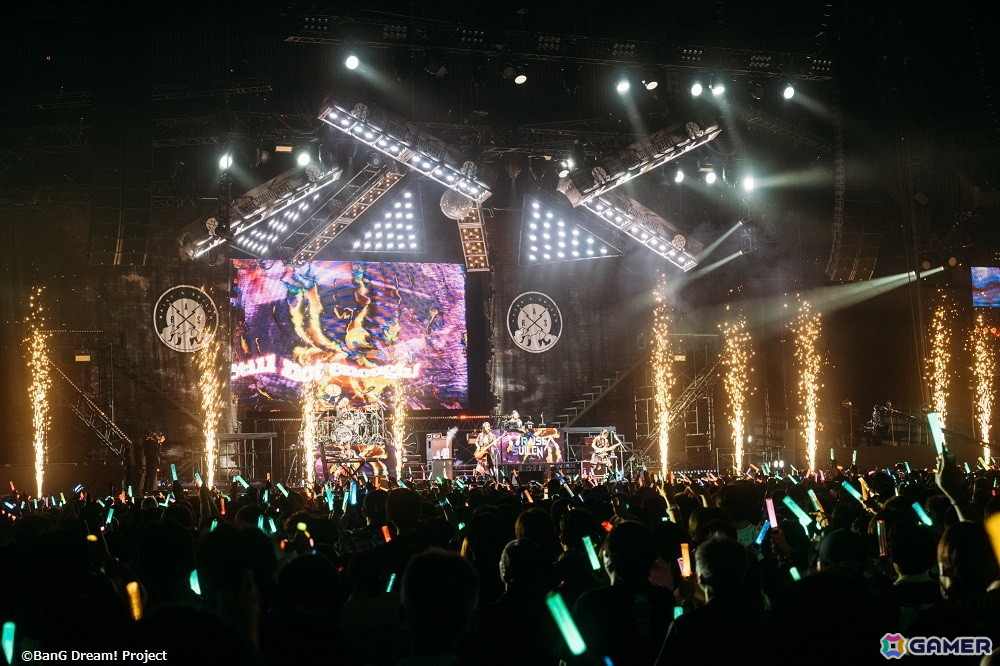 RAISE A SUILEN LIVE 2025「REBEL SOUNDWAVE」が開催!最新Single収録曲「HOWLING AMBITION」「VIVID FIRST TIME」を含む16曲を披露の画像